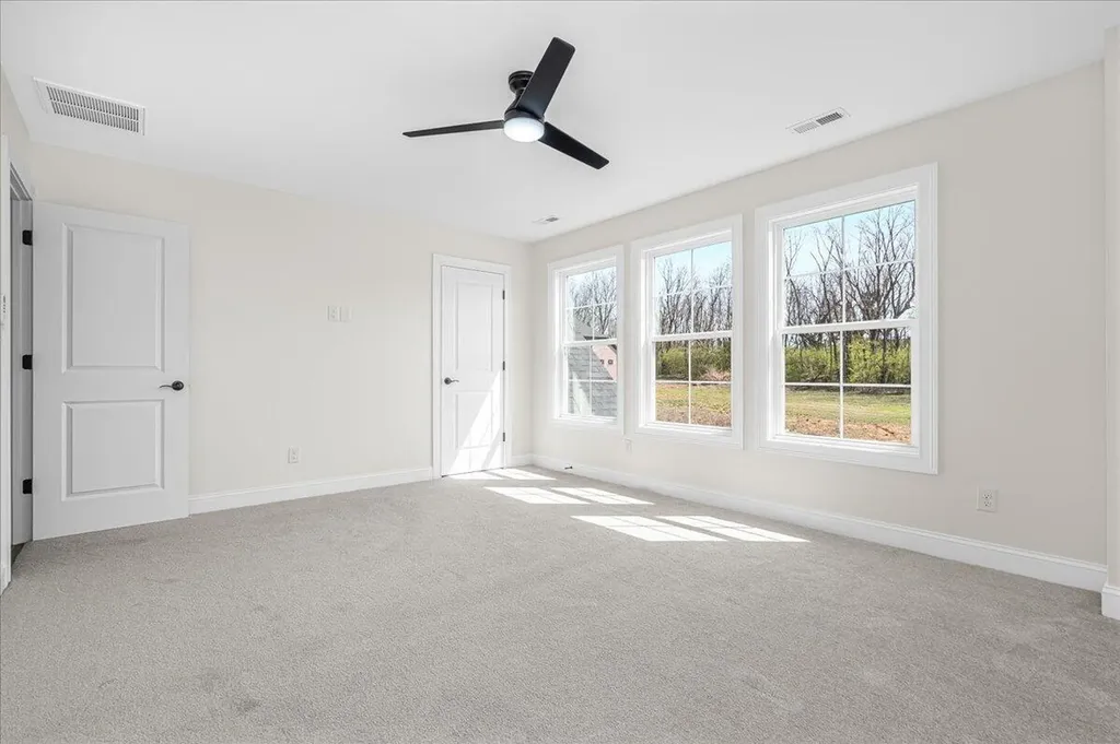 4264 Buttermilk Road Lexington KY 40509