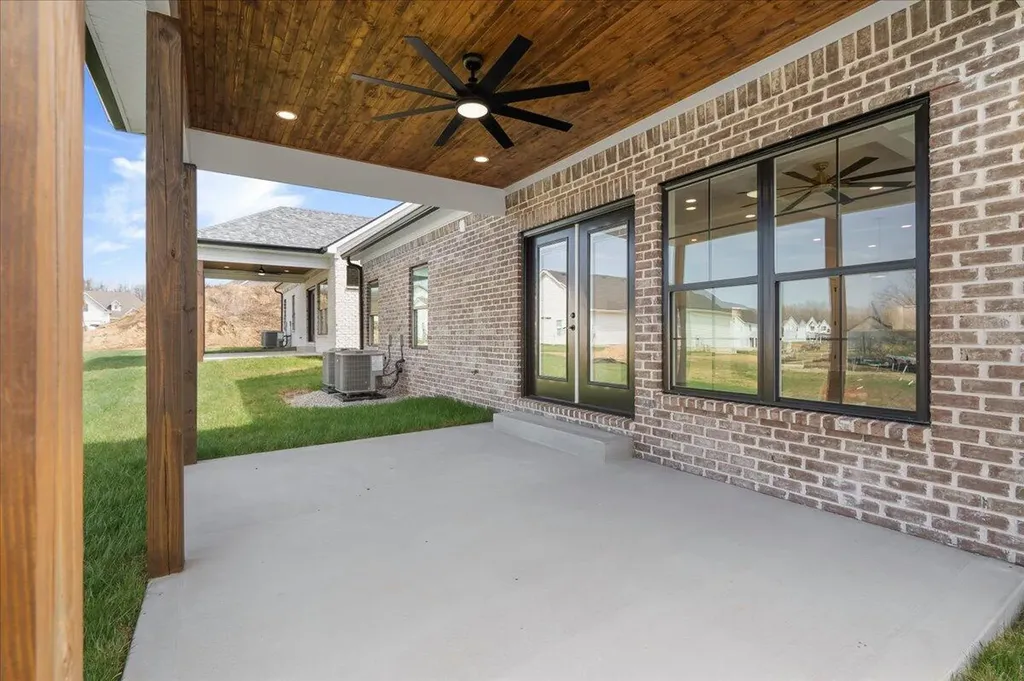 4264 Buttermilk Road Lexington KY 40509