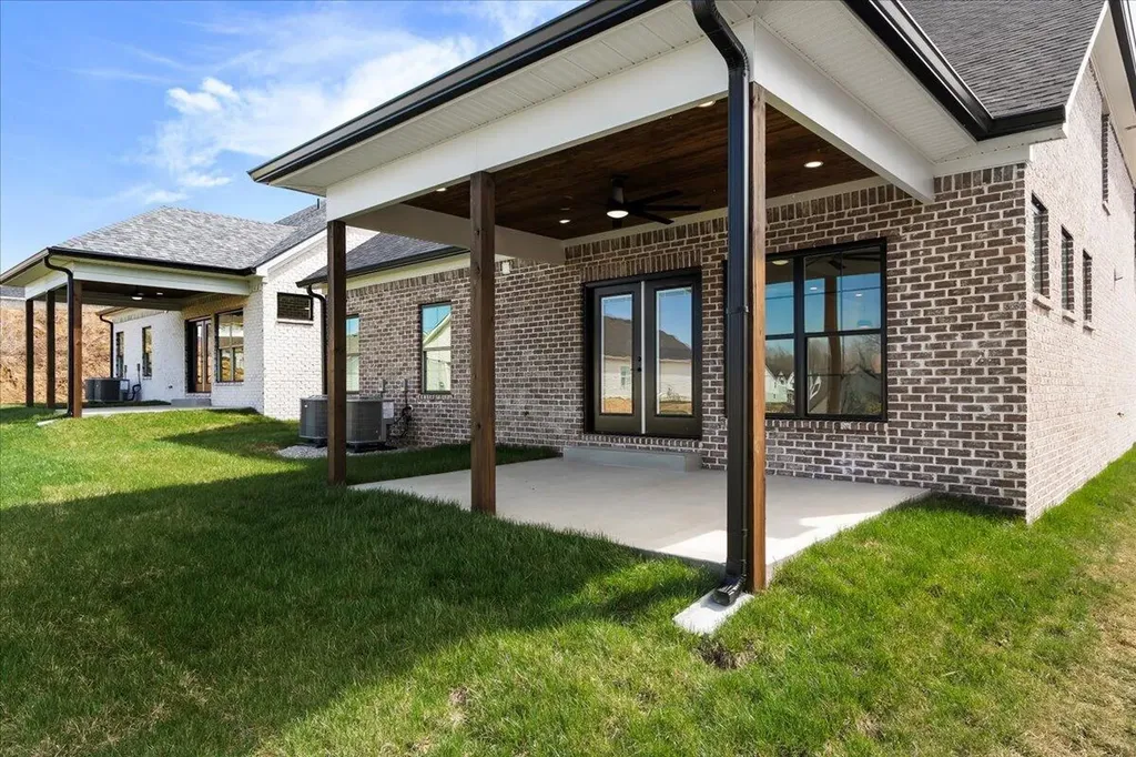 4264 Buttermilk Road Lexington KY 40509