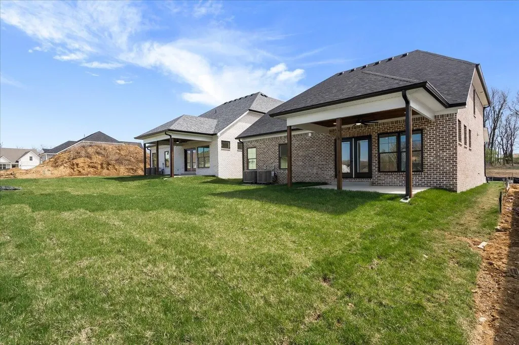 4264 Buttermilk Road Lexington KY 40509