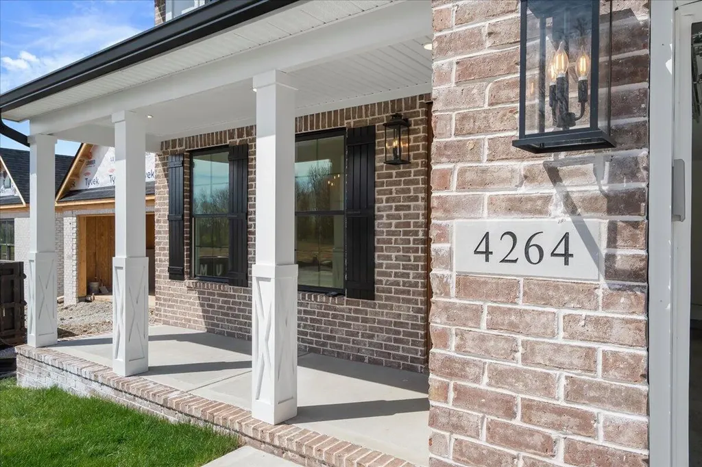 4264 Buttermilk Road Lexington KY 40509