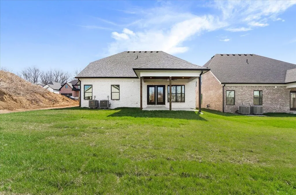 4260 Buttermilk Road Lexington KY 40509