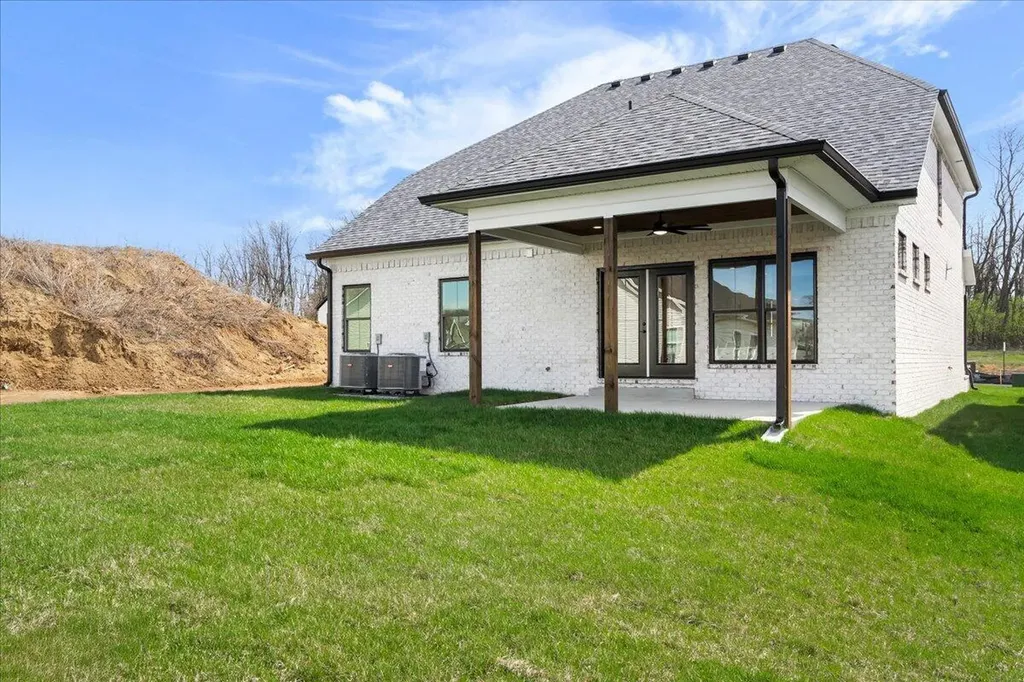 4260 Buttermilk Road Lexington KY 40509