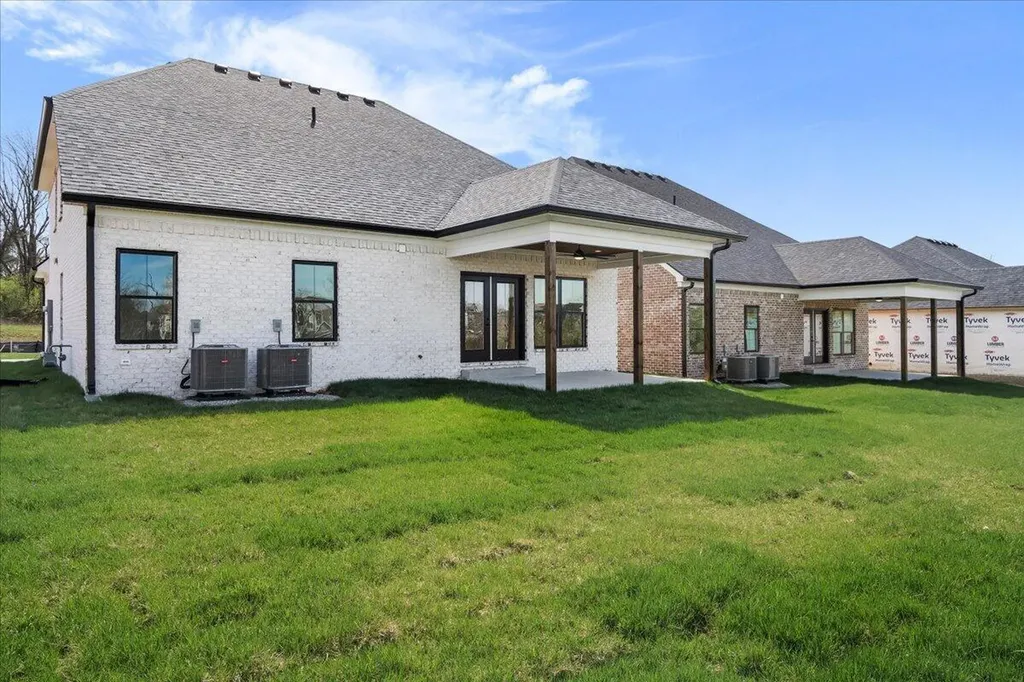 4260 Buttermilk Road Lexington KY 40509