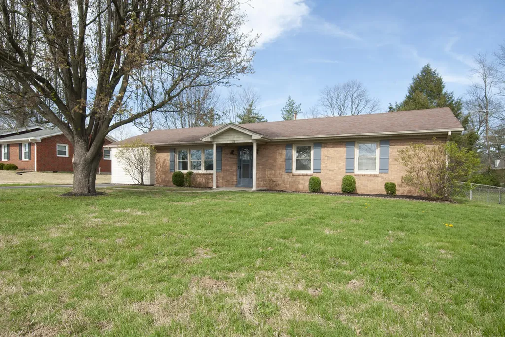118 Lowry Lane Wilmore KY 40390