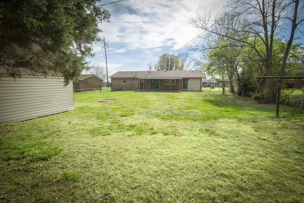 118 Lowry Lane Wilmore KY 40390