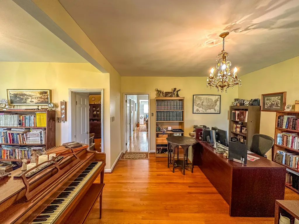 7581 Mcwhorter Road London KY 40741