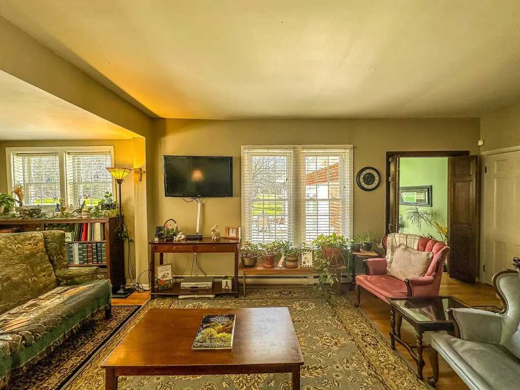 7581 Mcwhorter Road London KY 40741