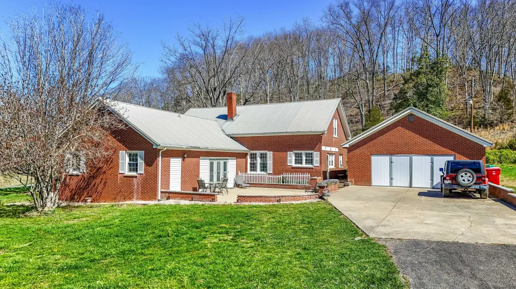 7581 Mcwhorter Road London KY 40741