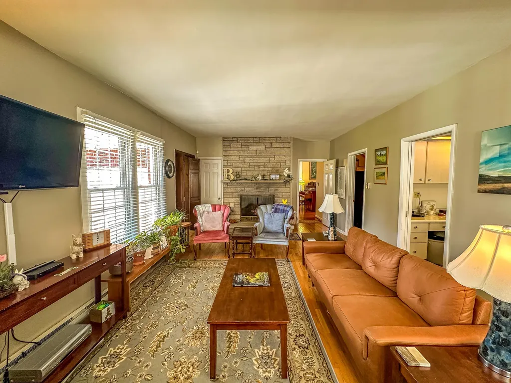7581 Mcwhorter Road London KY 40741