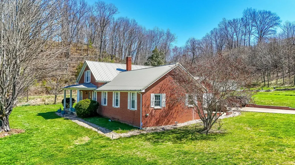 7581 Mcwhorter Road London KY 40741