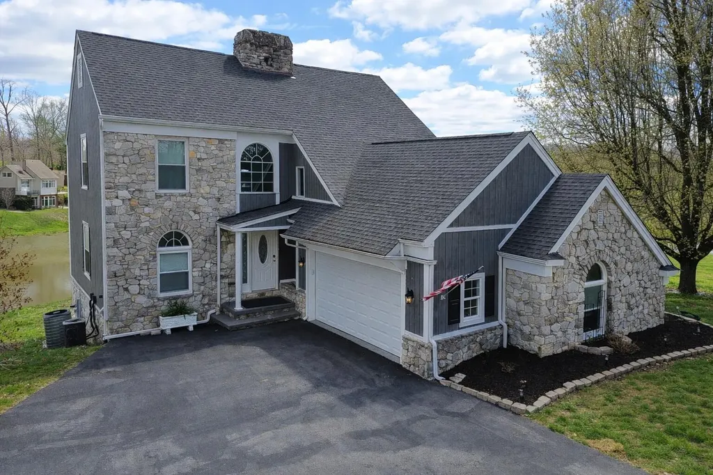 3002 Woodland Lane Corbin KY 40701