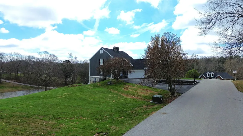 3002 Woodland Lane Corbin KY 40701