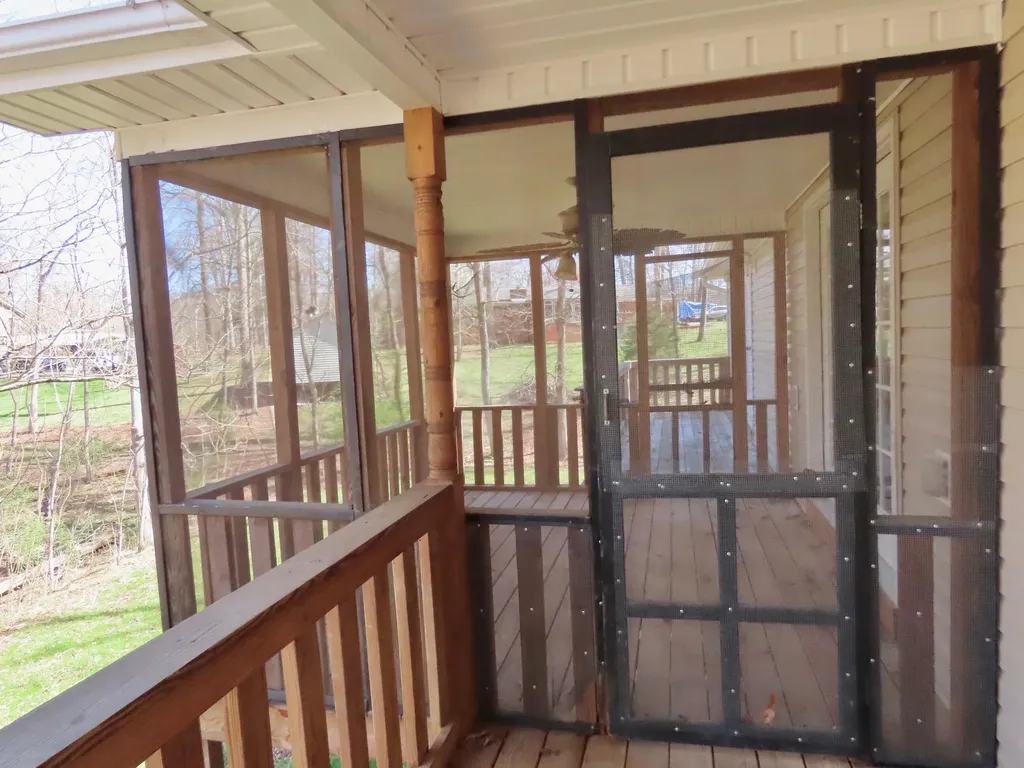 82 Rollohank Trail Corbin KY 40701
