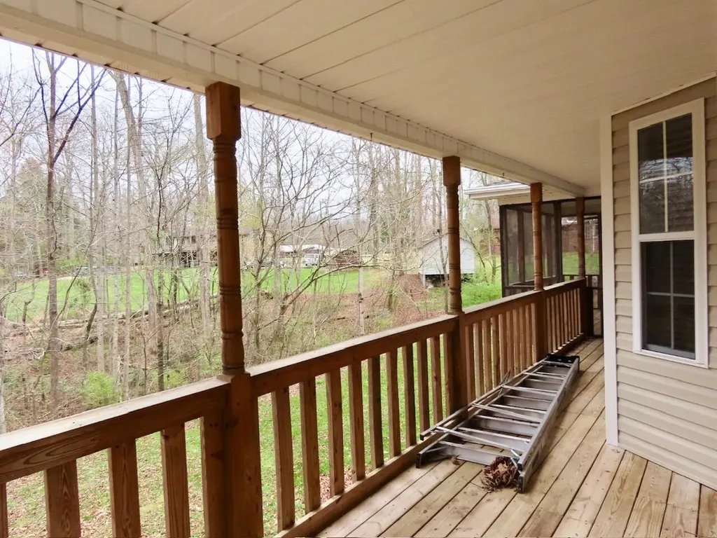 82 Rollohank Trail Corbin KY 40701