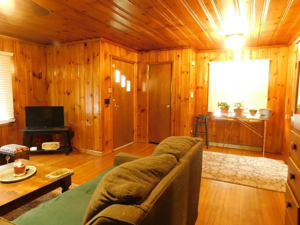 116 Wolf Hollow Road Baxter KY 40806
