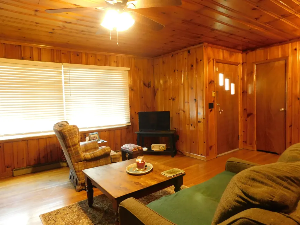 116 Wolf Hollow Road Baxter KY 40806