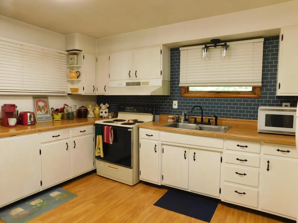 116 Wolf Hollow Road Baxter KY 40806