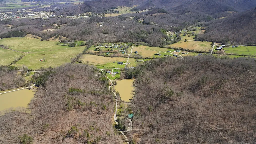 155 Chaneyville Road Stanton KY 40380