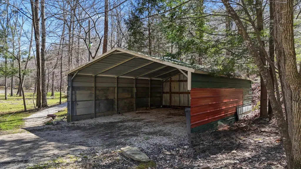 155 Chaneyville Road Stanton KY 40380