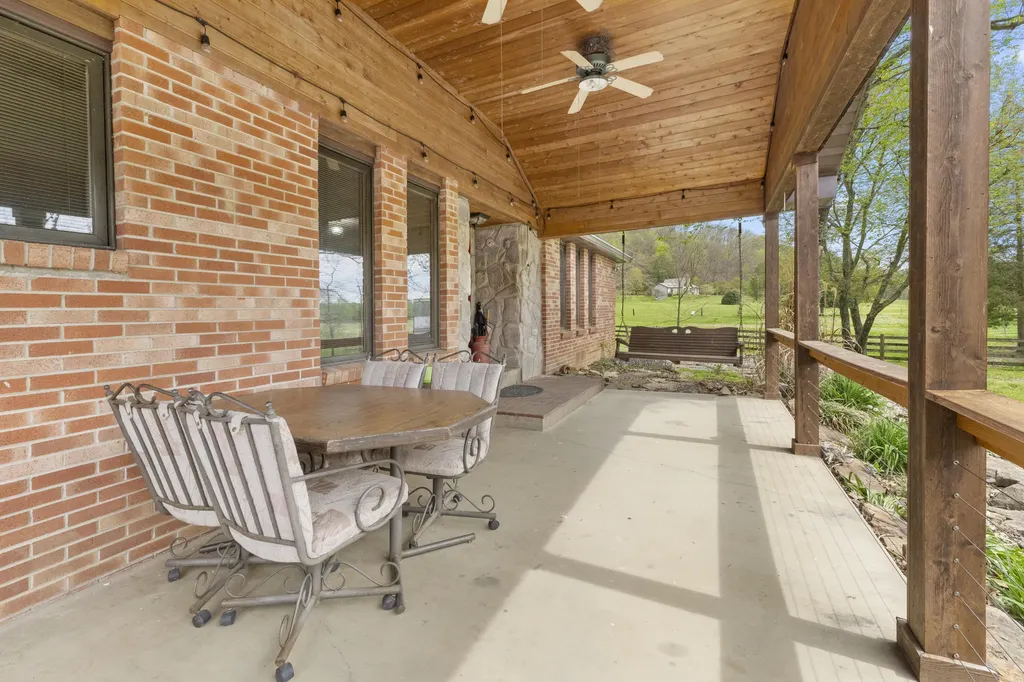 74 Muncy Lane Ashland KY 41102