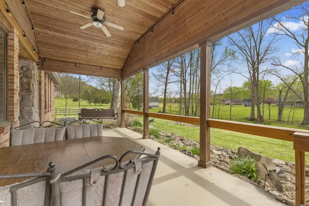 74 Muncy Lane Ashland KY 41102