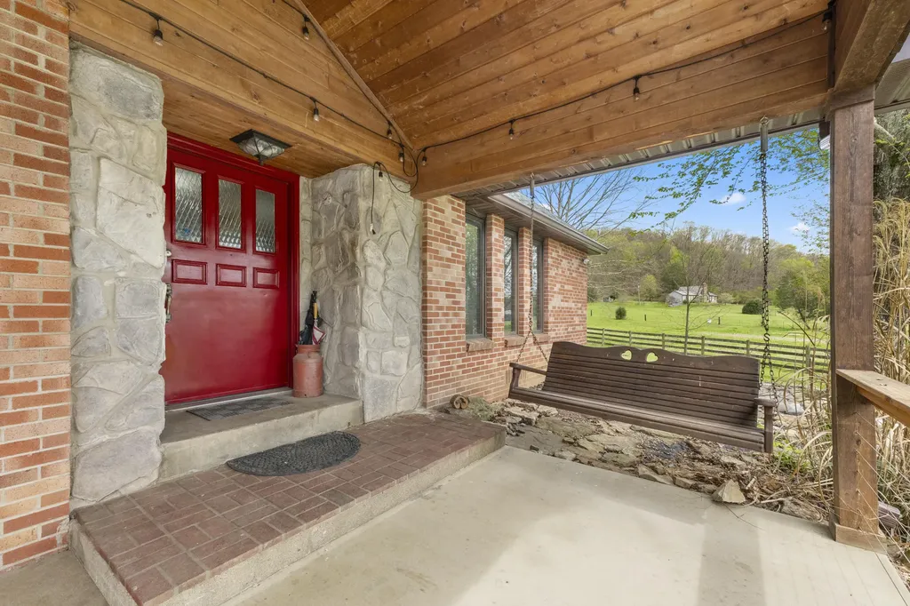 74 Muncy Lane Ashland KY 41102