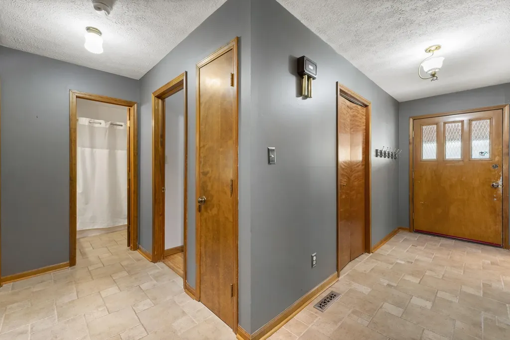 74 Muncy Lane Ashland KY 41102
