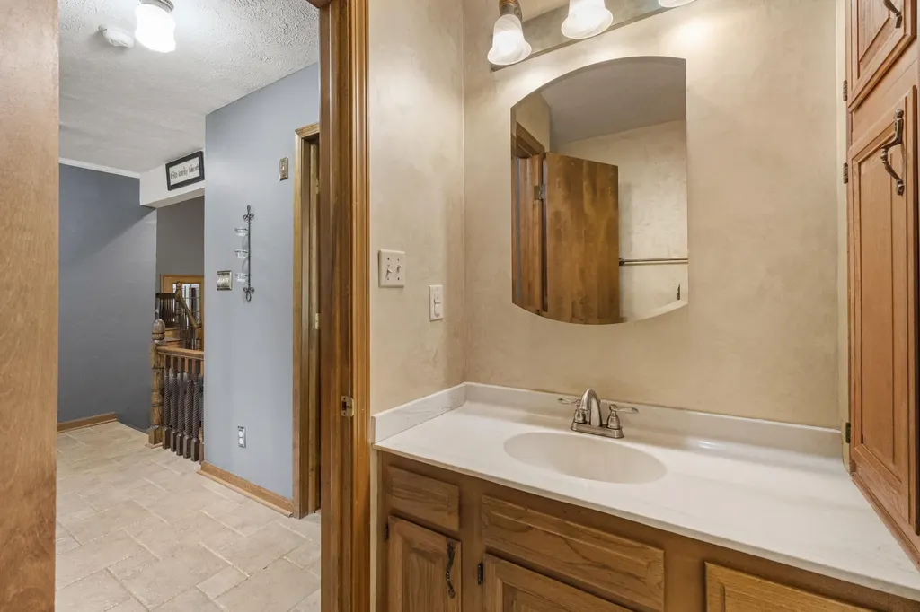 74 Muncy Lane Ashland KY 41102