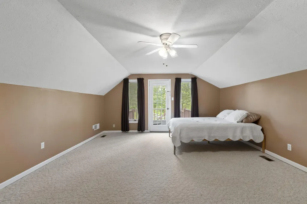 74 Muncy Lane Ashland KY 41102