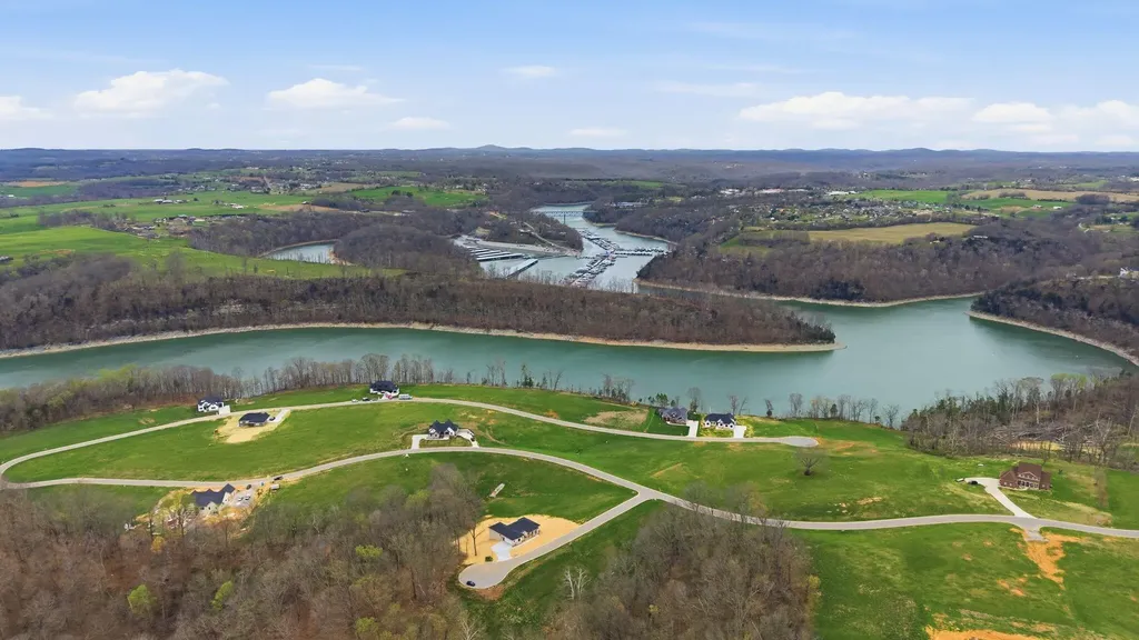 40 Waterfall Way Somerset KY 42503