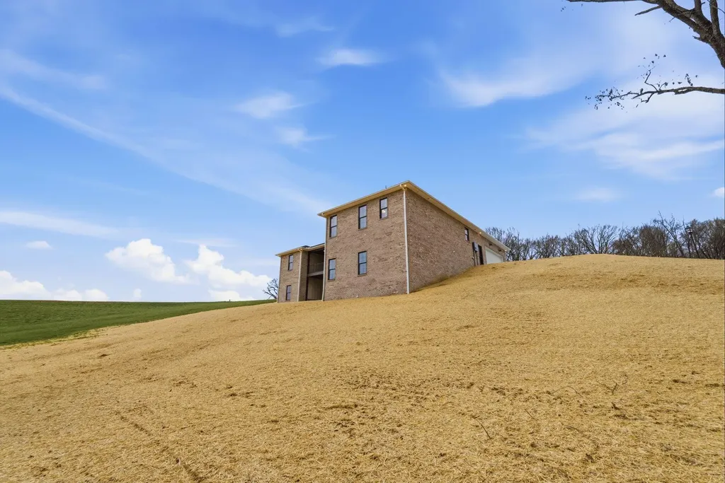 40 Waterfall Way Somerset KY 42503