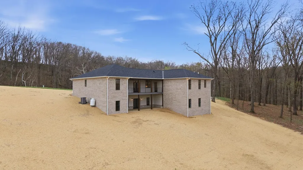 40 Waterfall Way Somerset KY 42503