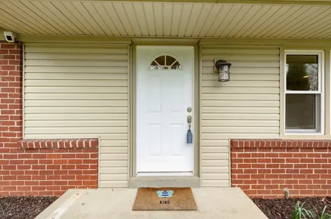 611 Rudy Lane Louisville KY 40207