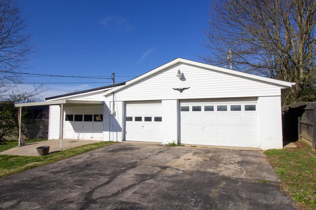 207 Fairview Avenue Mt Sterling KY 40353