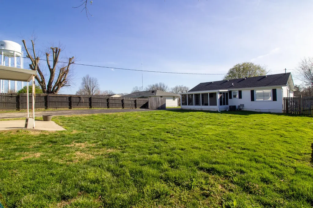 207 Fairview Avenue Mt Sterling KY 40353