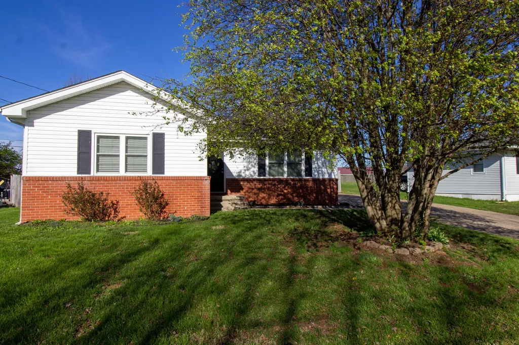 207 Fairview Avenue Mt Sterling KY 40353