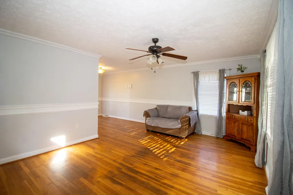207 Fairview Avenue Mt Sterling KY 40353