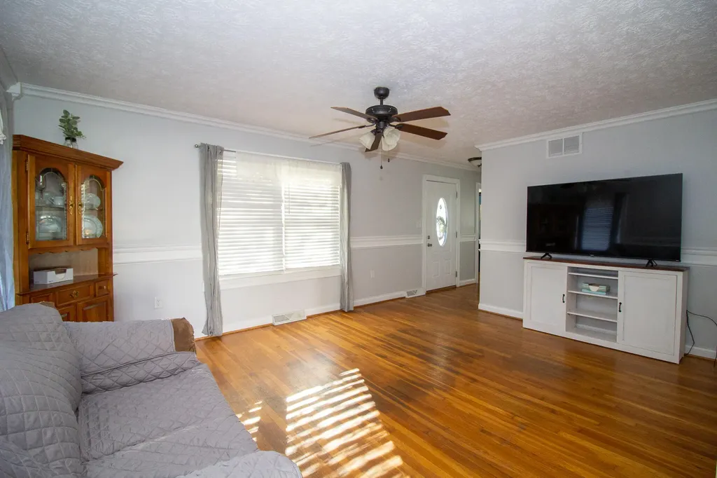 207 Fairview Avenue Mt Sterling KY 40353