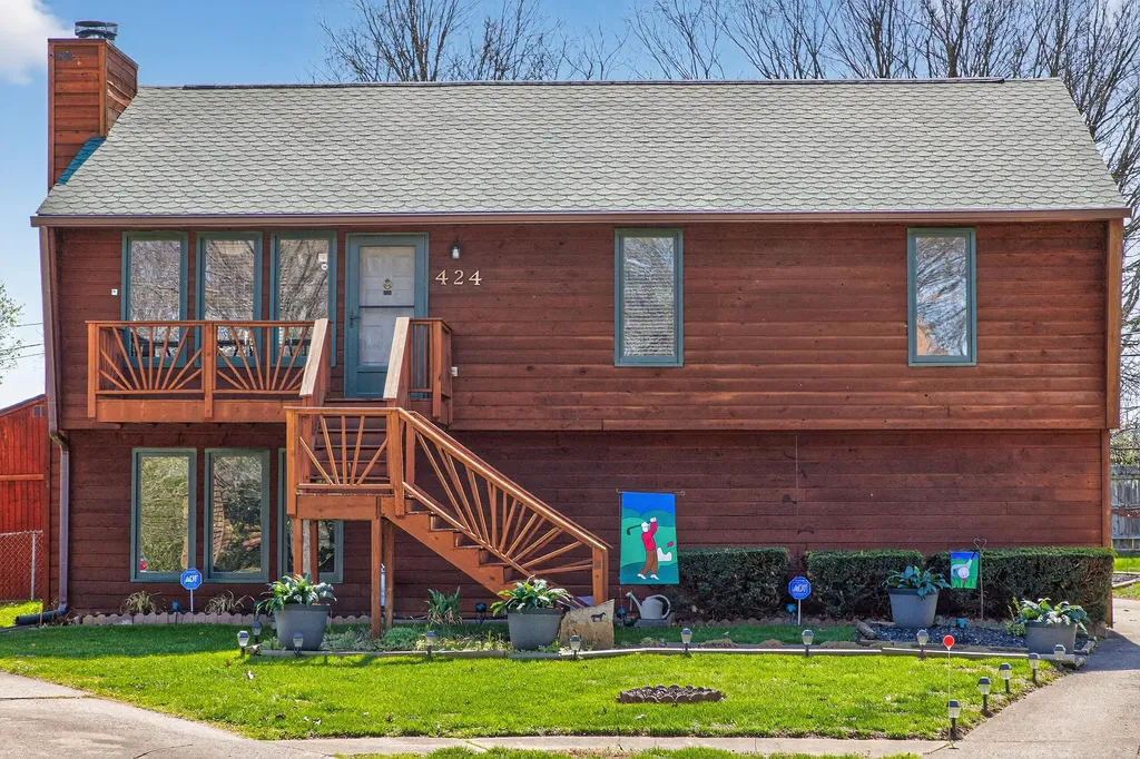 424 Woodcrest Place Lexington KY 40517