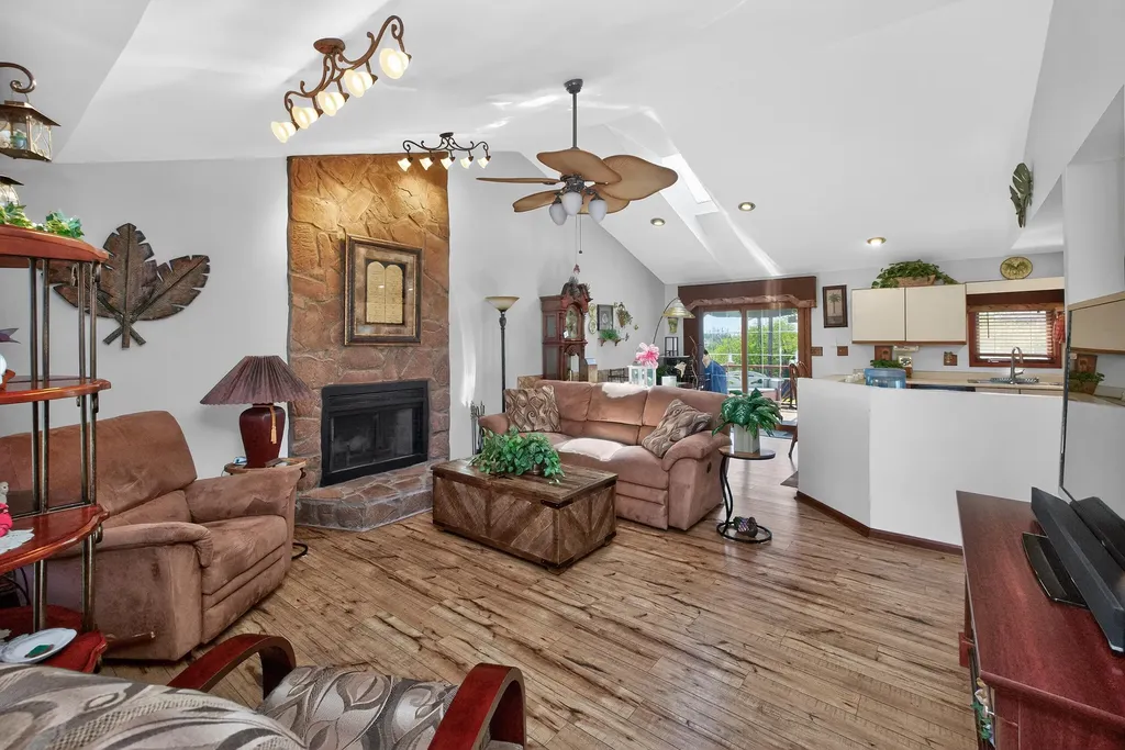 424 Woodcrest Place Lexington KY 40517
