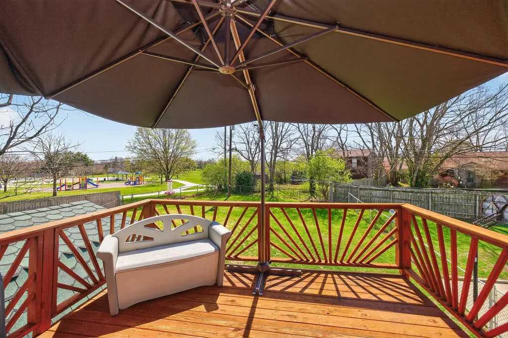 424 Woodcrest Place Lexington KY 40517