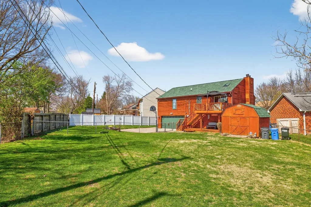 424 Woodcrest Place Lexington KY 40517