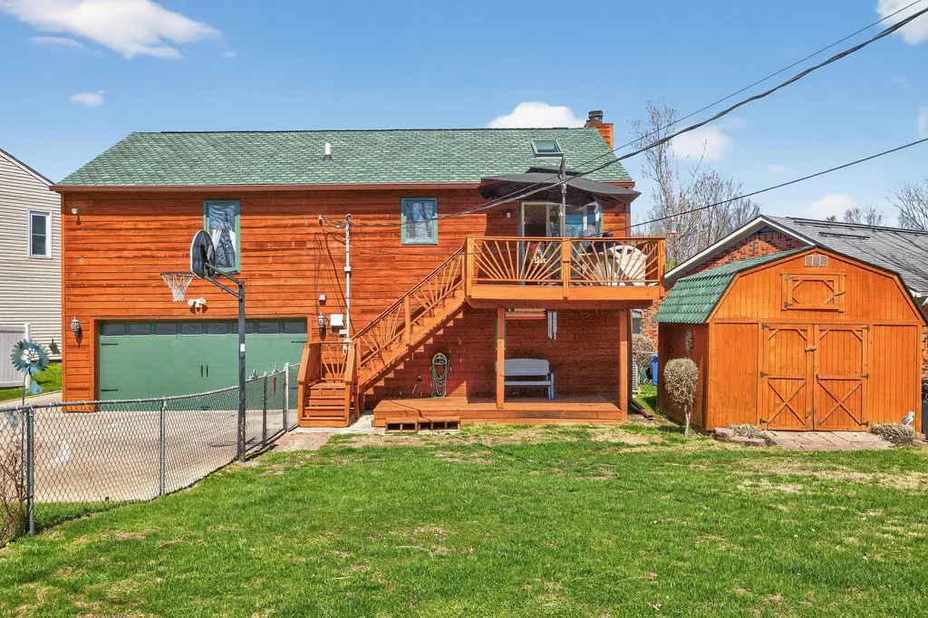 424 Woodcrest Place Lexington KY 40517