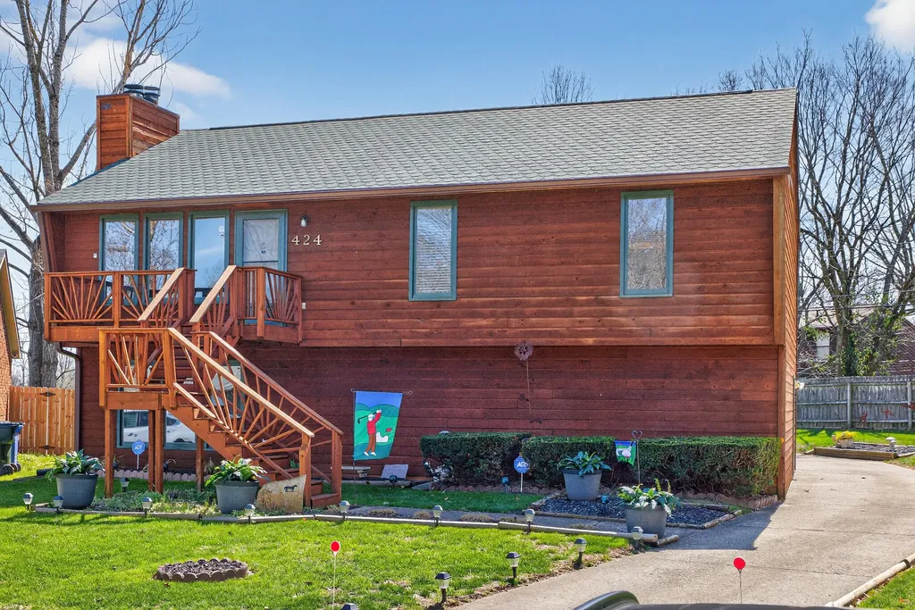 424 Woodcrest Place Lexington KY 40517