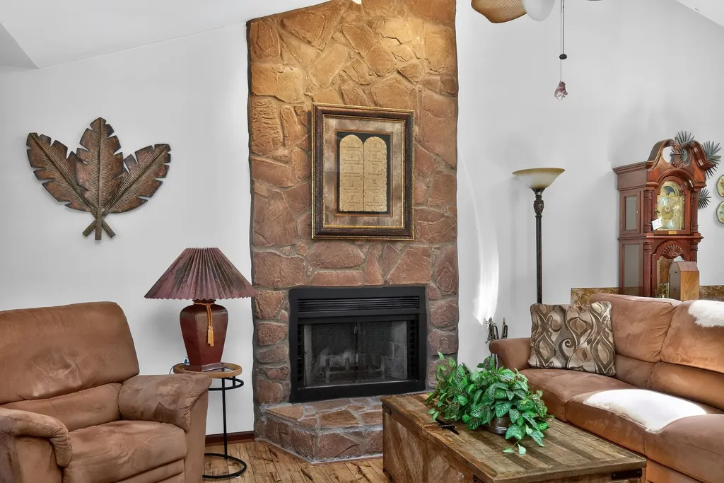 424 Woodcrest Place Lexington KY 40517