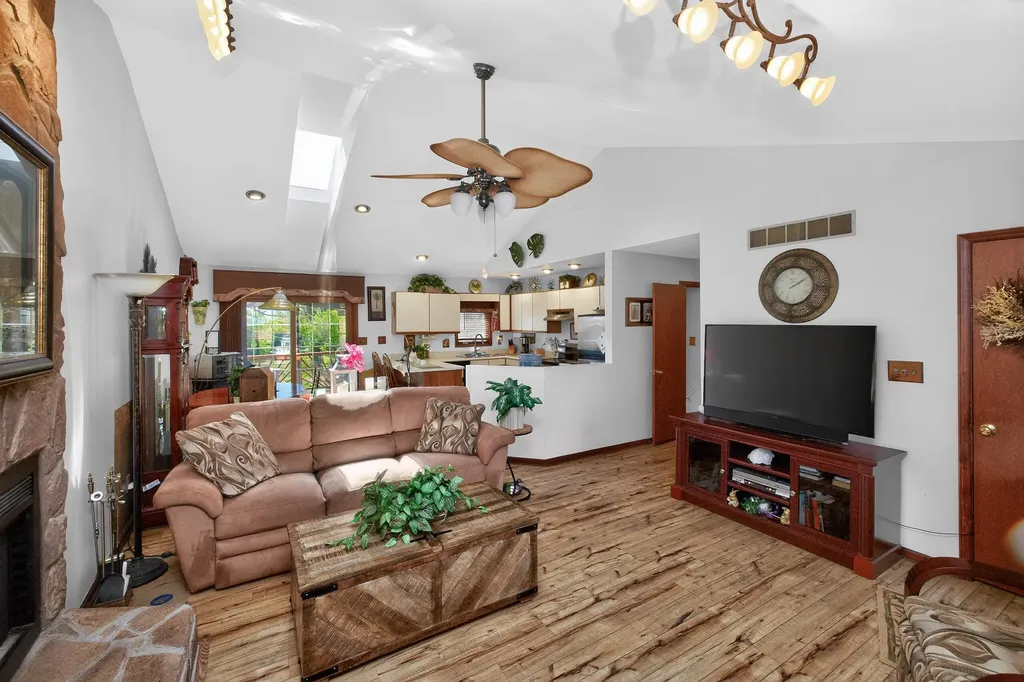 424 Woodcrest Place Lexington KY 40517