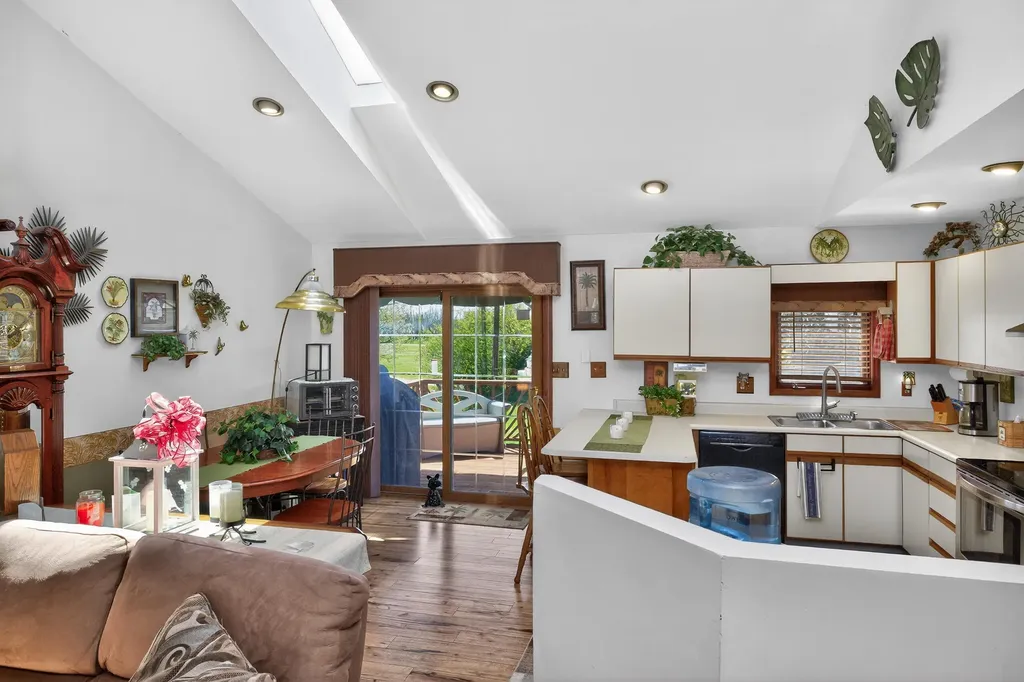 424 Woodcrest Place Lexington KY 40517