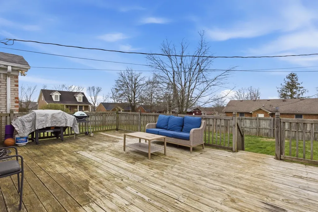 101 Lauren Drive Nicholasville KY 40356