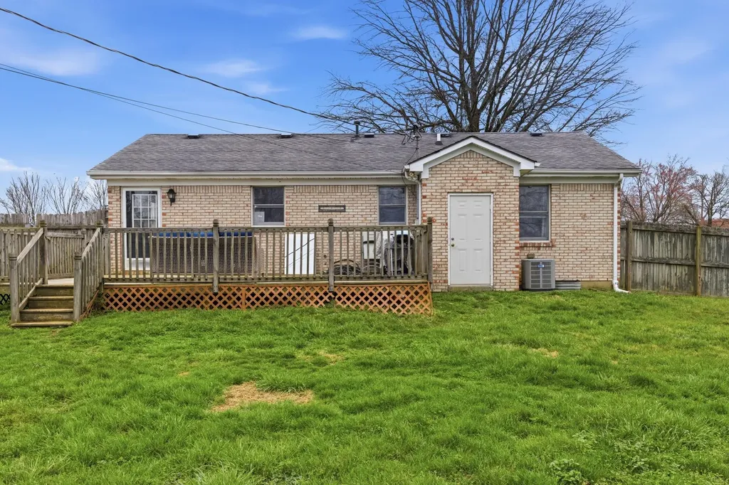 101 Lauren Drive Nicholasville KY 40356